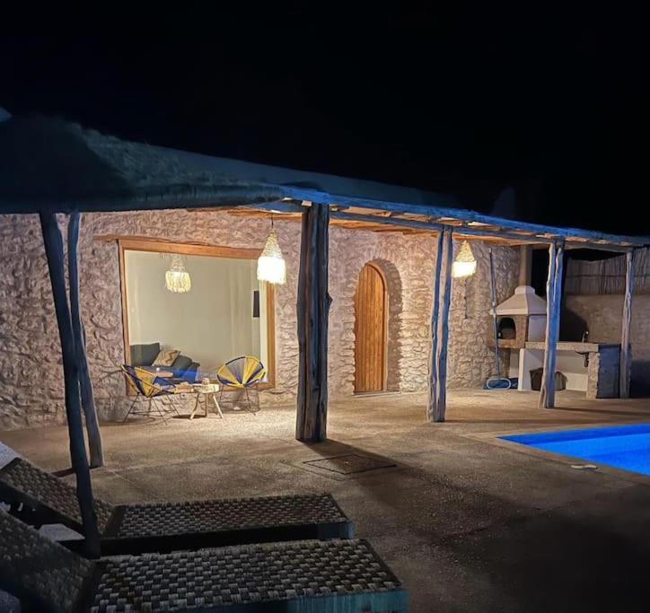 Le Petit Chalet. As-Sawíra Exteriér fotografie